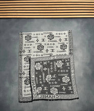 Load image into Gallery viewer, Scarf