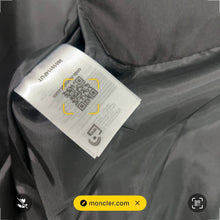Load image into Gallery viewer, Jacket