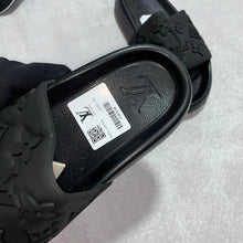 Load image into Gallery viewer, Slipper