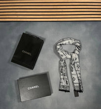 Load image into Gallery viewer, Scarf