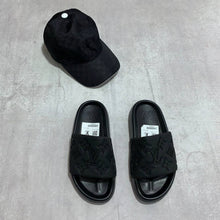 Load image into Gallery viewer, Slipper