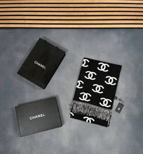 Load image into Gallery viewer, Scarf