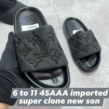 Load image into Gallery viewer, Slipper