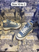 Load image into Gallery viewer, Shoes