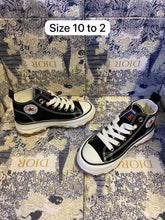 Load image into Gallery viewer, Shoes