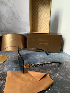 Sunglass