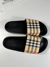 Load image into Gallery viewer, Slipper