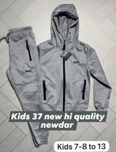 Load image into Gallery viewer, Tracksuit boy