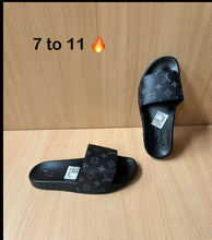 Load image into Gallery viewer, Slipper