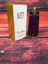 Load image into Gallery viewer, Perfume
