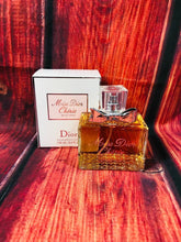 Load image into Gallery viewer, Perfume