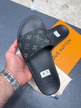 Load image into Gallery viewer, Slipper