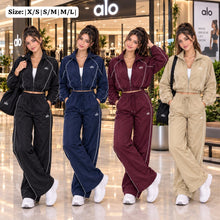 Load image into Gallery viewer, Tracksuit
