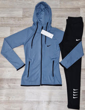 Load image into Gallery viewer, Tracksuit