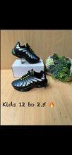 Load image into Gallery viewer, Shoes
