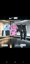 Load image into Gallery viewer, T-shirt