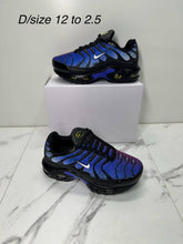 Load image into Gallery viewer, Shoes