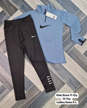 Load image into Gallery viewer, Tracksuit