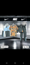 Load image into Gallery viewer, T-shirt