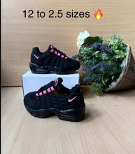 Load image into Gallery viewer, Shoes