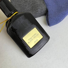 Load image into Gallery viewer, Perfume