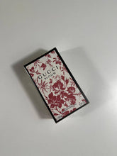 Load image into Gallery viewer, Perfume