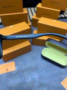 Sunglass