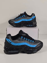 Load image into Gallery viewer, Shoes
