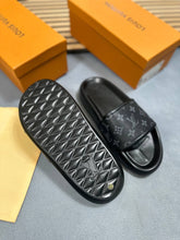 Load image into Gallery viewer, Slipper