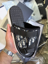 Load image into Gallery viewer, Slipper