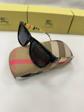 Load image into Gallery viewer, Sunglass