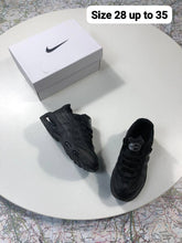 Load image into Gallery viewer, Shoes