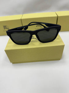 Sunglass