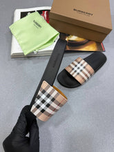 Load image into Gallery viewer, Slipper