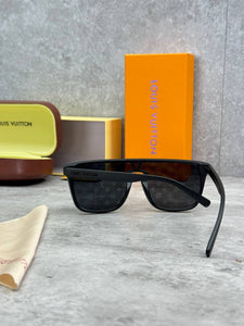 Sunglass