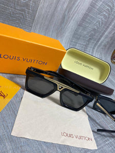 Sunglass