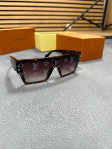 Sunglass