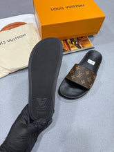 Load image into Gallery viewer, Slipper