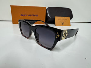 Sunglass
