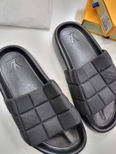 Load image into Gallery viewer, Slipper