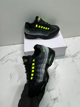Load image into Gallery viewer, Shoes boy
