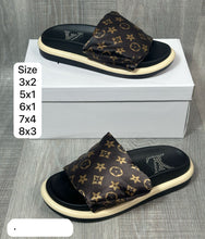 Load image into Gallery viewer, Slipper