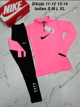 Load image into Gallery viewer, Tracksuit women