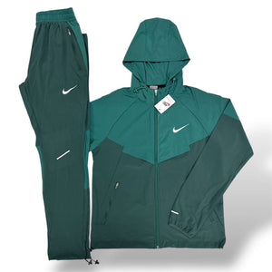 Tracksuit men