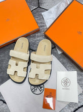 Load image into Gallery viewer, Slipper