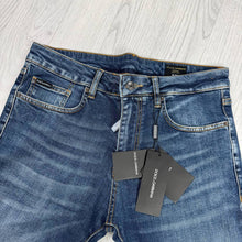 Load image into Gallery viewer, Jeans