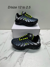 Load image into Gallery viewer, Shoes