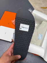 Load image into Gallery viewer, Slipper