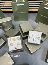 Load image into Gallery viewer, Necklace