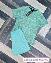 Load image into Gallery viewer, Tshirt